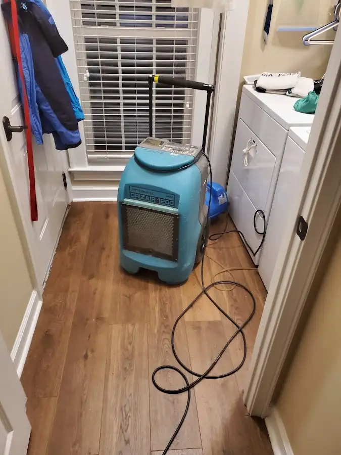 Commercial dehumidifier deployed for Crawl Space Restoration in Tomball